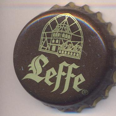 Beer cap Nr.195: Leffe Bruin produced by St. Guibert/Mont Sint Guibert