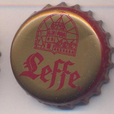 Beer cap Nr.196: Leffe Tripel produced by St. Guibert/Mont Sint Guibert