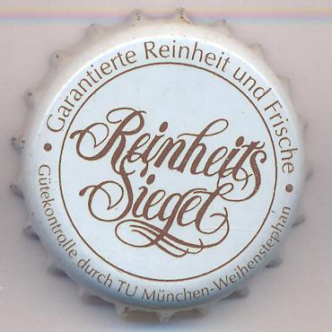 Beer cap Nr.390: Weihenstephaner Hefe Weissbier Dunkel produced by Bayrische Staatsbrauerei Weihenstephan/Freising