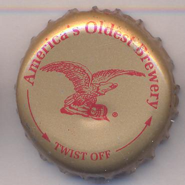 Beer cap Nr.480: Lager produced by Yuengling Brewery/Pottsville