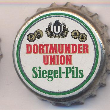 Beer cap Nr.1575: Siegel Pils produced by Dortmunder Union Brauerei Aktiengesellschaft/Dortmund