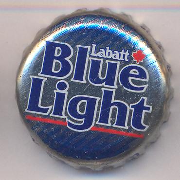 Beer cap Nr.2177: Blue Light produced by Labatt Brewing/Ontario