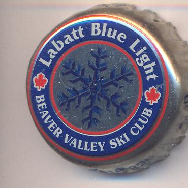 Beer cap Nr.2373: Blue Light produced by Labatt Brewing/Ontario