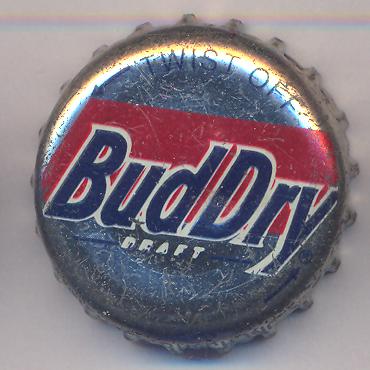 Beer cap Nr.2438: Bud Dry produced by Anheuser-Busch/St. Louis