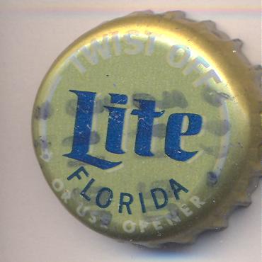 Beer cap Nr.3334: Miller Lite produced by Miller Brewing Co/Milwaukee