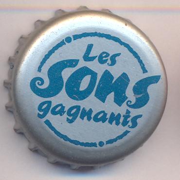 Beer cap Nr.4918: Dry produced by Brasseries Molson Du Quebec/Quebec