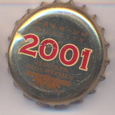 Beer cap Nr.5540: 2001 produced by Heineken/Amsterdam