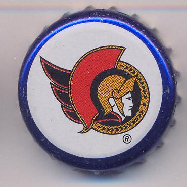 Beer cap Nr.6216: Blue produced by Labatt Brewing/Ontario