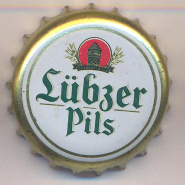 Beer cap Nr.6641: Lübzer Pils produced by Mecklenburgische Brauerei Lübz GmbH/Lübz