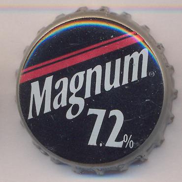 Beer cap Nr.6879: Magnum 7,2 produced by Miller Brewing Co/Milwaukee