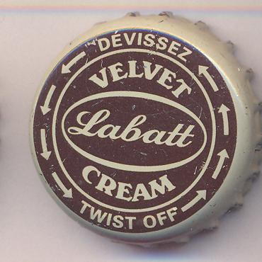 Beer cap Nr.7830: Labatt Velvet Cream produced by Labatt Brewing/Ontario