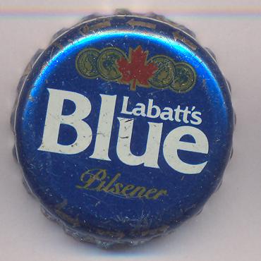 Beer cap Nr.8354: Blue Pilsener produced by Labatt Brewing/Ontario