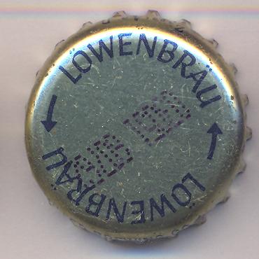 Beer cap Nr.8444: Löwenbräu produced by Miller Brewing Co/Milwaukee