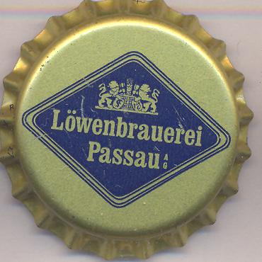 Beer cap Nr.9165: Hefeweizen produced by Löwenbrauerei Passau - Franzn Stockbauer/Passau