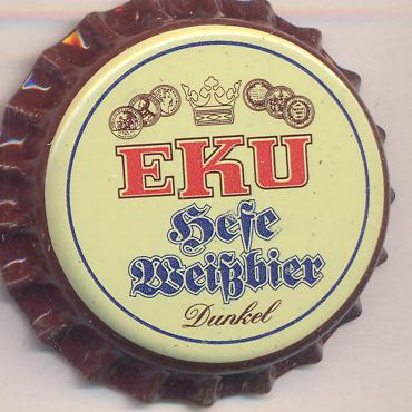 Beer cap Nr.9308: EKU Hefeweißbier Dunkel produced by Erste Kulmbacher Actienbrauerei AG/Kulmbach