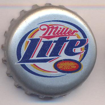 Beer cap Nr.9807: Miller Lite produced by Miller Brewing Co/Milwaukee