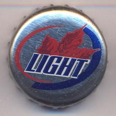 Beer cap Nr.9873: Canadian Light produced by Molson Brewing/Ontario