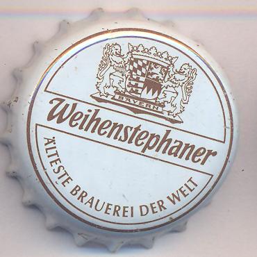 Beer cap Nr.10189: Weihenstephaner Hefe Weissbier Dunkel produced by Bayrische Staatsbrauerei Weihenstephan/Freising