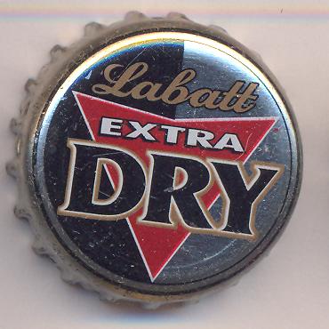 Beer cap Nr.11033: Extra Dry produced by Labatt Brewing/Ontario