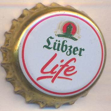 Beer cap Nr.11279: Lübzer Life produced by Mecklenburgische Brauerei Lübz GmbH/Lübz