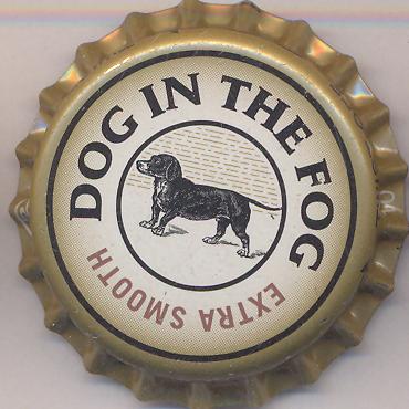 Beer cap Nr.12456: Dog in the Fog produced by Komponia Piwowarska SA/Poznan