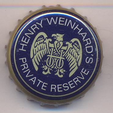 Beer cap Nr.13056: Henry Weinhard's Private Reserve produced by Blitz-Weinhard Brewing Co/Portland