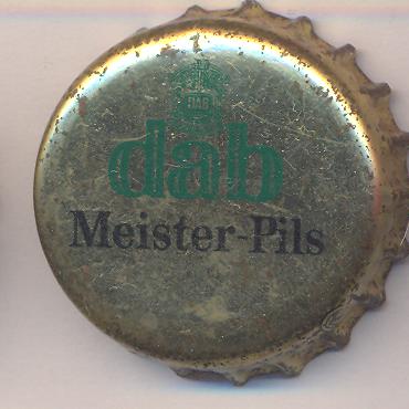 Beer cap Nr.13408: DAB Meister Pils produced by Dortmunder Union Brauerei Aktiengesellschaft/Dortmund