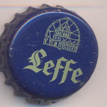 Beer cap Nr.13632: Leffe produced by St. Guibert/Mont Sint Guibert