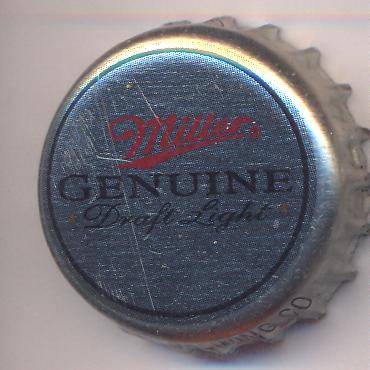 Beer cap Nr.14105: Miller Genuine Draft Light produced by Miller Brewing Co/Milwaukee