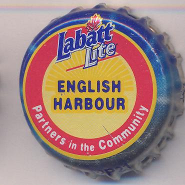 Beer cap Nr.16131: Blue Lite produced by Labatt Brewing/Ontario