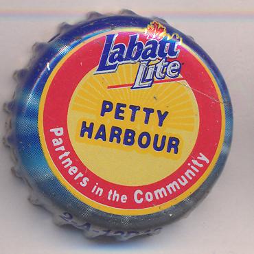 Beer cap Nr.16140: Blue Lite produced by Labatt Brewing/Ontario