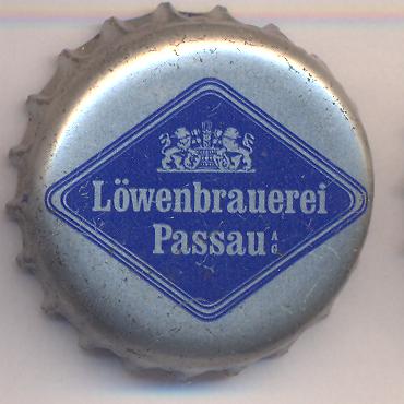 Beer cap Nr.16808: Weizen produced by Löwenbrauerei Passau - Franzn Stockbauer/Passau