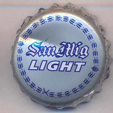 Beer cap Nr.16983: San Miguel Light produced by San Miguel Brewery Hong Kong, Ltd./Hong Kong