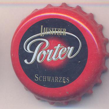 Beer cap Nr.17379: Lausitzer Porter Schwarzes produced by Bergquell Brauerei/Löbau