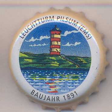 Beer cap Nr.17847: Störtebecker Bernstein Weizen produced by Stralsunder Brauerei GmbH/Stralsund