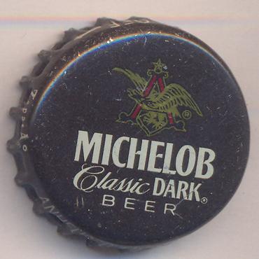 Beer cap Nr.19810: Michelob Classic Dark produced by Anheuser-Busch/St. Louis